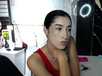 I am Ana María, a woman with a sweet, feminine personality and much bolder than I might seem at first. I like feeling that spark that appears when there is chemistry and letting curiosity do the rest.
I don