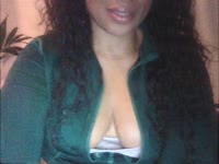 Ik ben een exotische, prachtige Caribische dame met een ongekende passie voor het leven en alles wat erbij komt kijken. Mijn warme uitstraling en sensuele energie zullen je direct betoveren, en ik ben hier om je mee te nemen op een reis van verleiding en plezier.Ben jij op zoek naar een hete, verleidelijke ervaring die je niet snel zult vergeten? Kom dan bij mij, de Caribische stoute dame die weet wat ze doet. Ik combineer de passie van de tropen met een ondeugende flair die jou gegarandeerd in vuur en vlam zal zetten.Met mijn exotische charme, speelse houding en avontuurlijke geest neem ik je mee naar een wereld van plezier en opwinding. Of je nu hebt in een flirterige chat, een uitdagend spel of iets dat je grenzen opzoekt, ik ben hier om jouw verlangens te vervullen.Dus, waar wacht je nog op? Kom bij mij en ontdek de magie van de Cariben, direct vanuit de privacy van jouw scherm. Ik ben klaar om je te verrassen, te prikkelen en je te laten verlangen naar meer. Durf jij het aan?