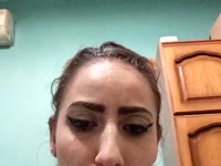 Ciao,io sunt una tipa tranquilla,solare e sensuale,dovreste venire a farmi visit when inizo il mio show..di sicuro vi stupirò.