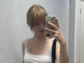 naked camgirl fingering pussy DonetteOkada