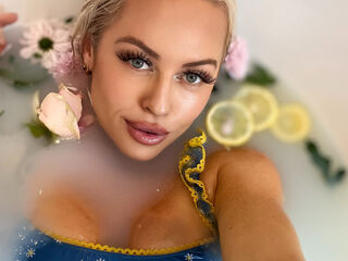 chat room live web cam IsabellaSaturn