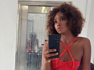 adult live webcam LuluWilde