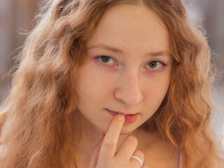 bedroom web cam MadgeRemerez