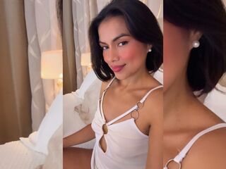chat room webcam PerlaMoonroe