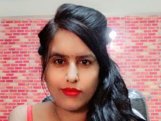 webcam girl SaraConway