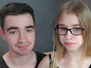 webcam slut fucking stranger AlisaxAlex