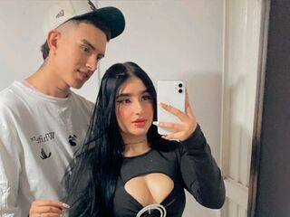 naked cam couple MelisaAndLogan