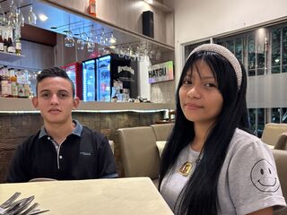 teaser webcam NicolleandLucas