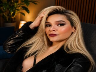 latex webcamgirl SarahLorenzi