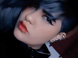 sex slave chatroom ZussanGravereign