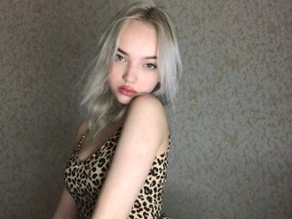 shaved pussy cam AftonGitt