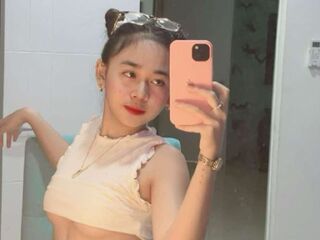 camgirl masturbating with sex toy AikoPerez