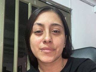 naked camgirl masturbating with dildo AikosLorens