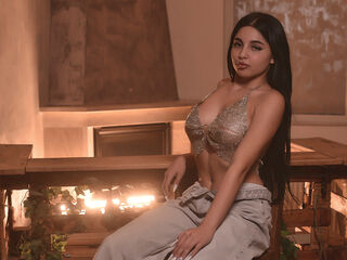 hot cam girl masturbating with vibrator AishaObsession