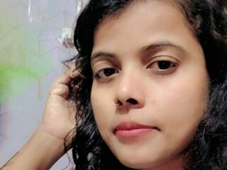 shaved pussy web cam AishwariaRaie