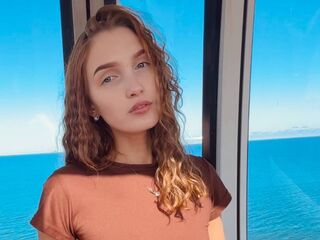 topless webcam girl AlbinaFichtner