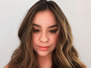 nude webcam girl photo AlexandraThornt