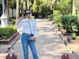 naughty cam girl masturbating with dildo AmairaSingh