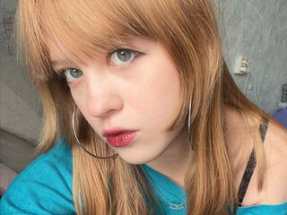 naked camgirl masturbating AmberLune
