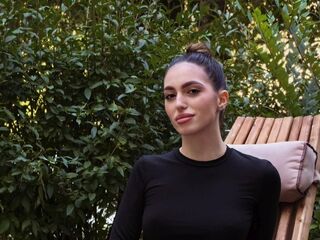 camgirl fingering bald pussy AmyReeves