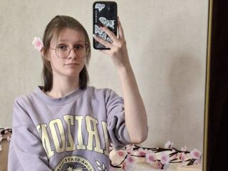 free nude webcam ArletteSpenner