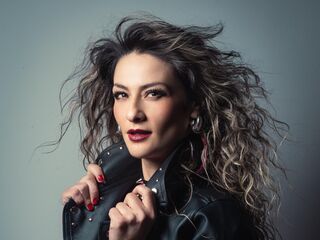 hot naked webcam girl AryTorres