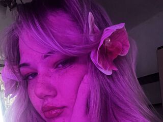 topless camgirl AshleaSenerchia