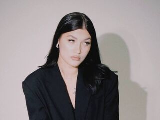 chatroom cam AsiaShifman