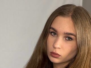 fingering webcam girl BaileyGagnon