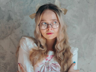 spy webcam BellaMorley