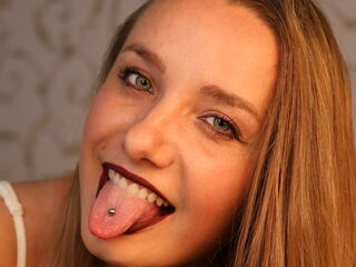 sexy camgirl live BelleCox