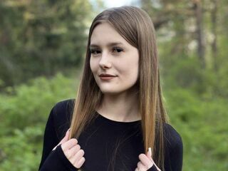 webcam girl chatroom BernardPeters