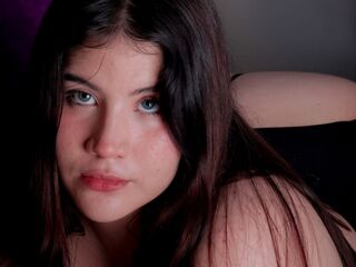cam strip tease BiancaField