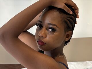 naked girl with webcam masturbating BrianaHadid