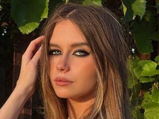 webcamstripper picture BrunaKiebler