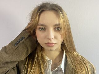 camwhore live ChariseKuhnke