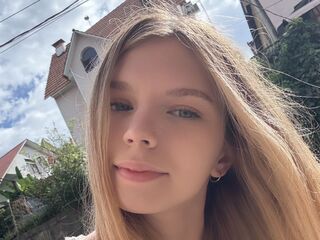 camgirl fingering wet pussy ChloeFruye