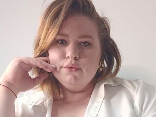naked camgirl picture ChloeThru