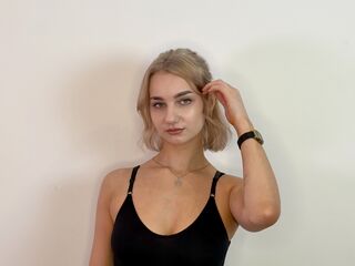free live cam chat CleoHarringtons