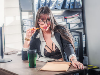 chatroom cam CloeVergara