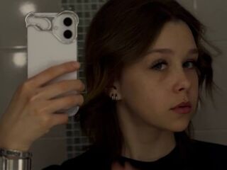 webcam babe chat room CorieDemagastris