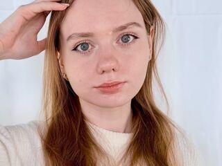 hot cam girl fingering CreolaMarn