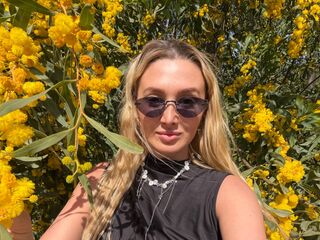 sexshow DelaineClowerd