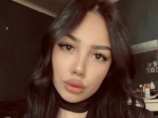 webcamgirl chat room EliraVale
