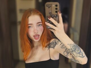 cam girl playing with sextoy EvaOrange