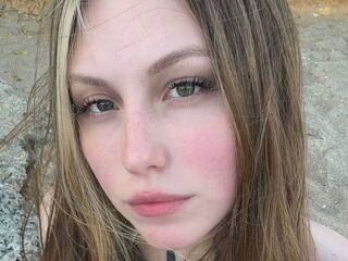 camgirl playing with sextoy FriedaJane