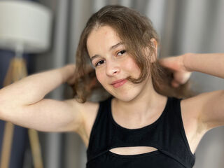 fingering girl cam picture GemmaHatchett