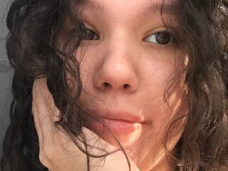 camgirl fingering bald pussy GlennaChambless