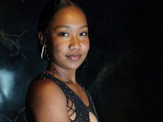beautiful girl HannahLabel