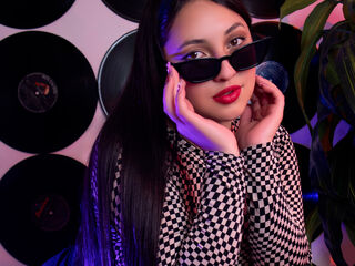 free video chat room HanniClark